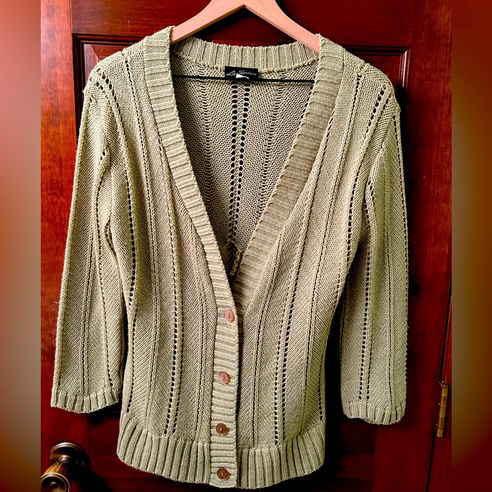 💜 CLEARANCE gold thread button front cardigan. By La Sarissa Sz PL. Has snag